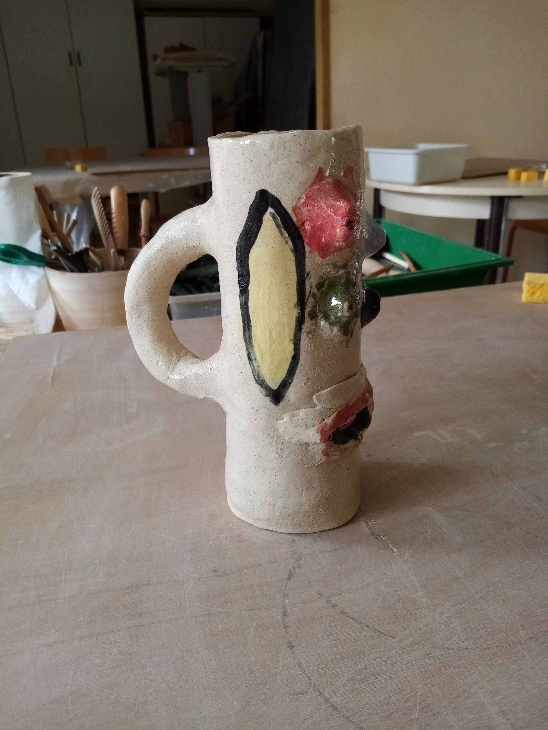arnodva-poterie-katell-cours-enfants-vase à la Miro